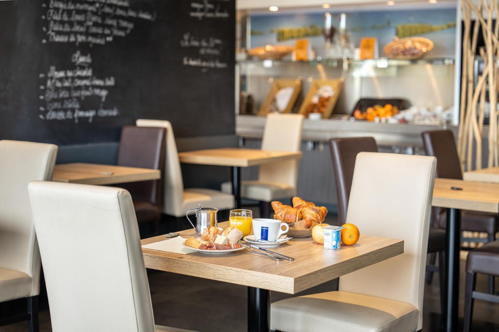 Logis Hotel Restaurant Le Sainte Mere 외부 사진