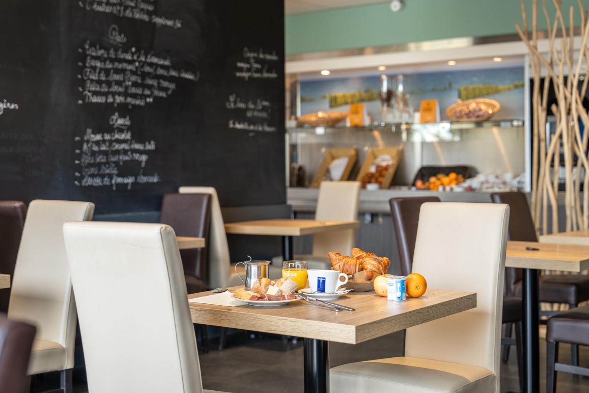 Logis Hotel Restaurant Le Sainte Mere 외부 사진